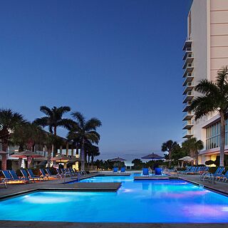 Marriott's Crystal Shores — Pool