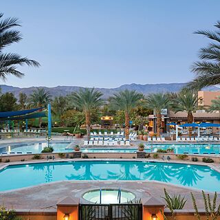 Marriott's Shadow Ridge - The Villages — Pool Area With Hot Tub