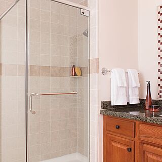Marriott's Shadow Ridge - The Villages &mdash; Sample Bathroom