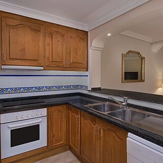 Marriott's Marbella Beach Resort — Kitchen