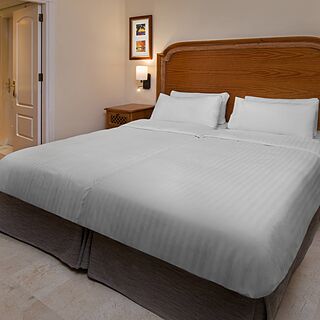 Marriott's Marbella Beach Resort — Bedroom
