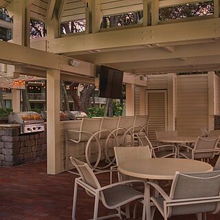 Marriott's Monarch at Sea Pines — Covered Grilling and Picnic Area