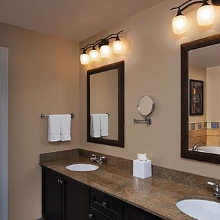 Marriott's St. Kitts Beach Club — Sample unit bathroom