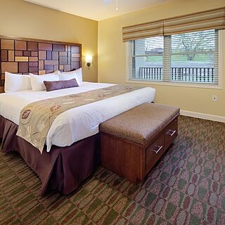 Holiday Inn Club Vacations at Lake Geneva Resort — Bedroom