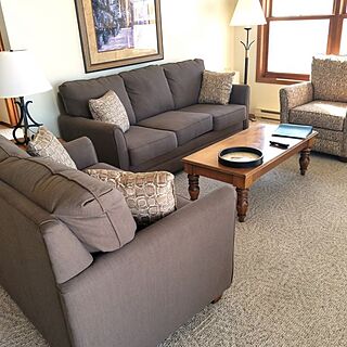 Bridgeport Resort — Living Area