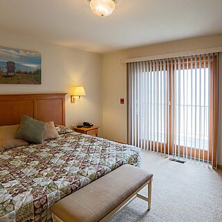 Glidden Lodge Beach Resort — Bedroom