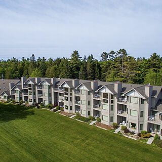 Glidden Lodge Beach Resort — Exterior