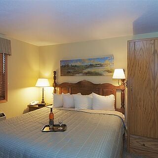 Newport Resort — Bedroom