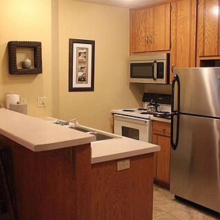 Newport Resort — Kitchen