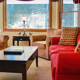 Pheasant Park — Living Area