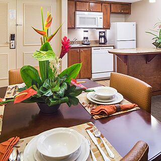 Hilton Vacation Club Kaanapali Beach — Sample Dining Area
