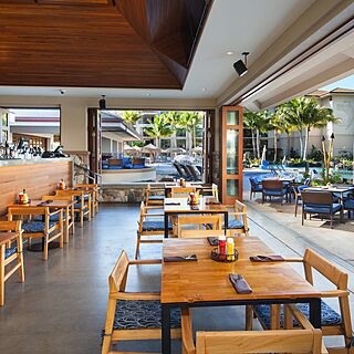 The Westin Nanea Ocean Villas — Pool Bar and Restaurant