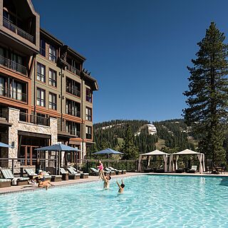 The Ritz-Carlton Club, Lake Tahoe — Outdoor pool