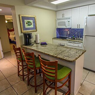 Mariner Beach Club — Kitchen