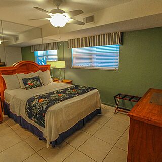 Mariner Beach Club — Bedroom