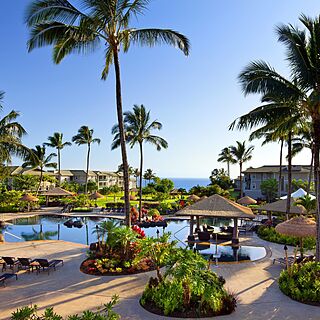 Westin Princeville Ocean Resort Villas — Pool Area With Beach View