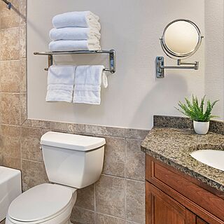 Sheraton Broadway Resort Villas — Sample Bathroom