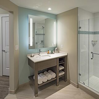 Ocean 22 by Hilton Grand Vacations &mdash; Sample Bathroom