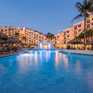Playa Linda Beach Resort — Pool