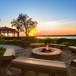 Marriott's Harbour Point and Sunset Pointe at Shelter Cove &mdash; Waterfront Firepit