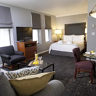 The Manhattan Club — Sample Studio Unit