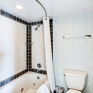 Hilton Vacation Club Ocean Beach Club Virginia Beach — Sample unit bathroom