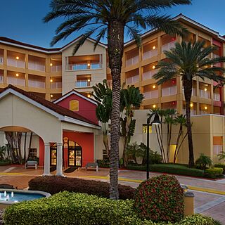 Marriott's Villas at Doral — Exterior