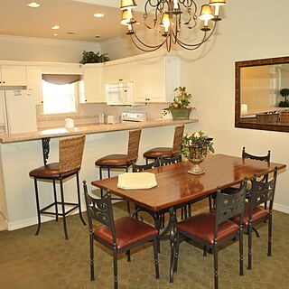 French Quarter — Sample unit dining area and kitchen