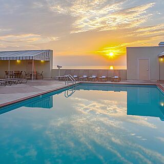 Beach Quarters Resort — Pool