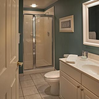 Waterside by Spinnaker — Sample Bathroom