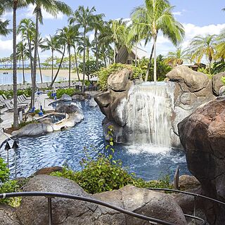 Grand Waikikian by Hilton Grand Vacations — Pool