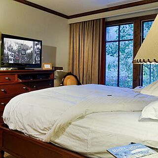 The Ritz-Carlton Club, Aspen Highlands — Sample Bedroom