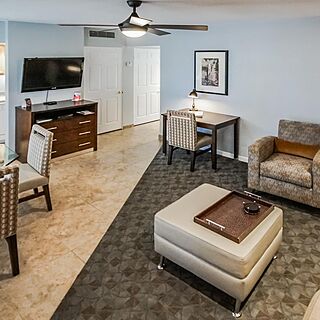 Palm Springs Tennis Club — Sample Living Area