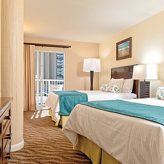 Club Wyndham at Waikiki Beach Walk — Bedroom