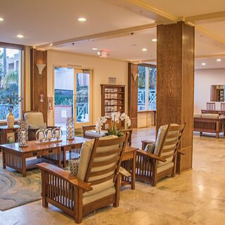 San Luis Bay Inn — Lobby