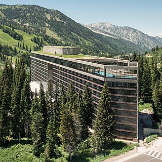 The Cliff Club at Snowbird — Exterior