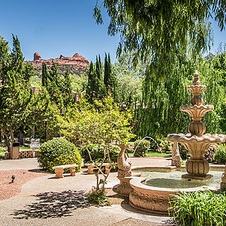 Arroyo Roble Resort — Grounds