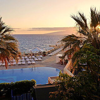 Pearly Grey Ocean Club