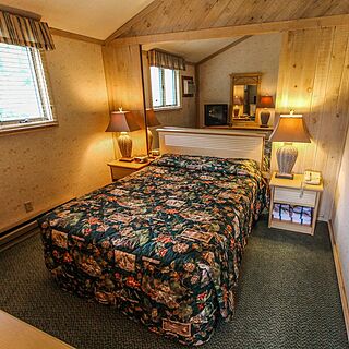 Smoketree Lodge — Bedroom