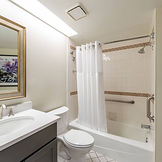 Marriott's Imperial Palm Villas — Bathroom