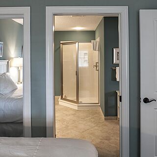 Bluewater Resort & Marina — Sample Bathroom