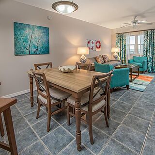 Holiday Inn Club Vacations Panama City Beach Resort — Dining Area
