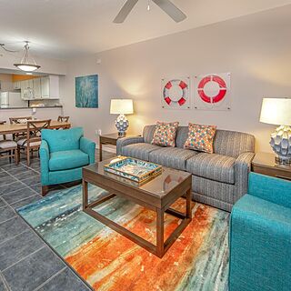 Holiday Inn Club Vacations Panama City Beach Resort — Living Area