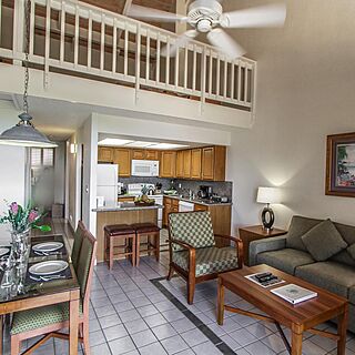 Maui Schooner &mdash; Living Area