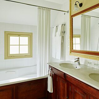 Marriott's Village d'Ile-de-France — Bathroom