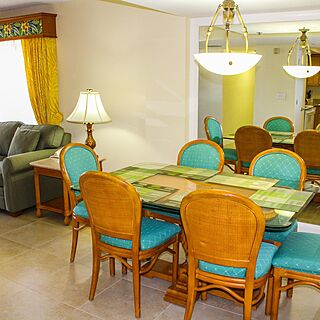 Fort Lauderdale Beach Resort &mdash; Sample Dining Area