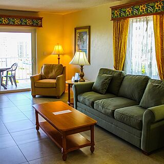 Fort Lauderdale Beach Resort &mdash; Sample Living Area