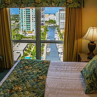 Fort Lauderdale Beach Resort &mdash; Sample Bedroom