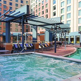 Club Wyndham National Harbor — Hot Tub With Waterfall