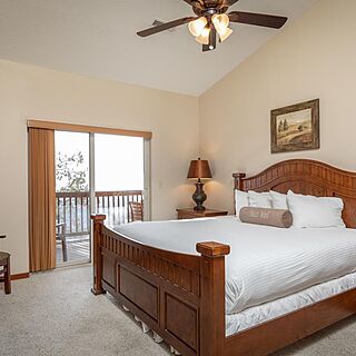 The Lodges At Table Rock Lake — Bedroom